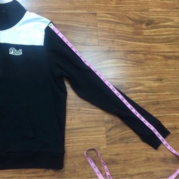 PINK Victoria’s Secret Black White Logo 1/2 Zip Sweatshirt Size Large Athleisure - Picture 16 of 16